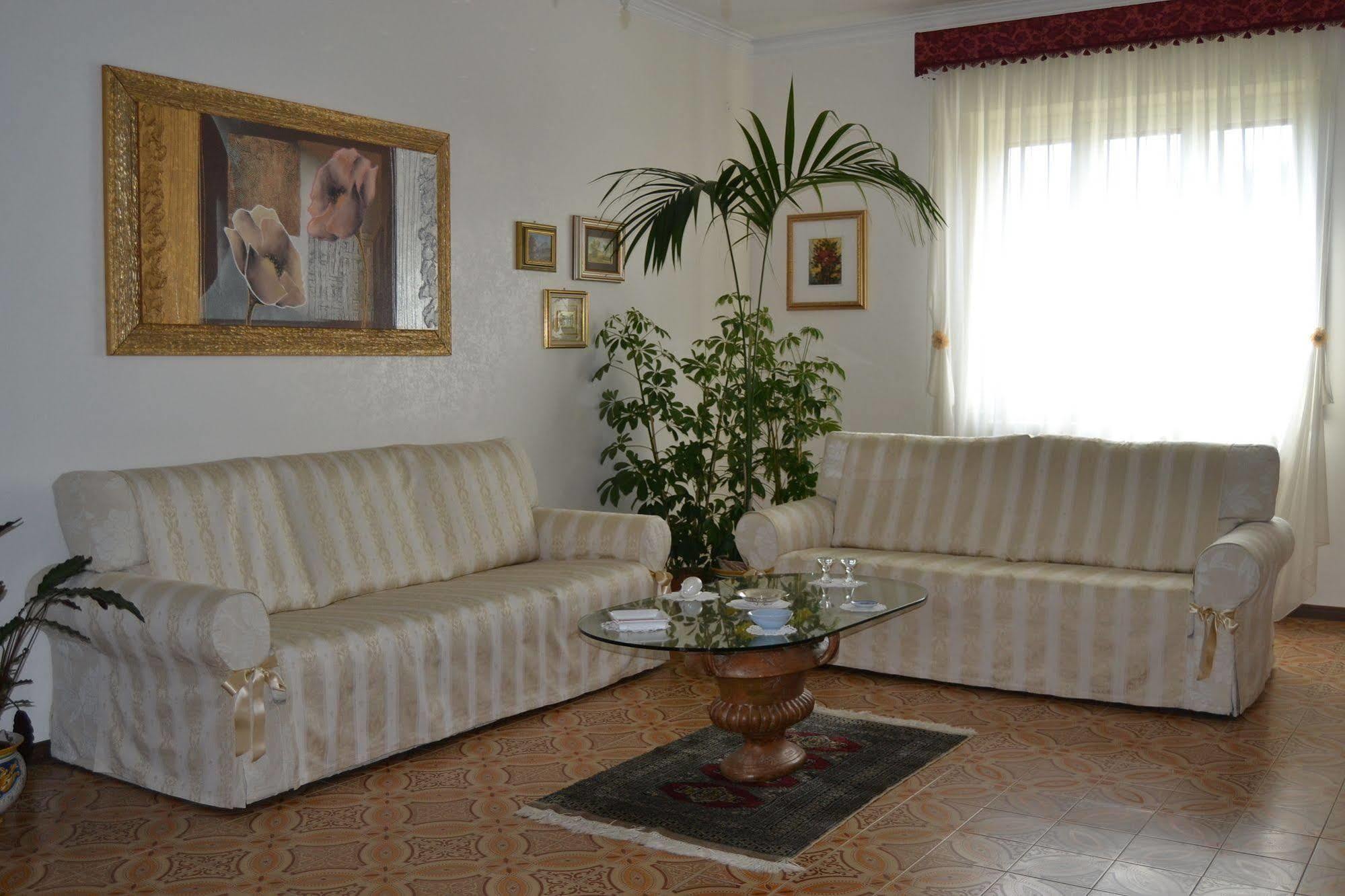 Bed & Breakfast Marena Sant'Agata Li Battiati Exterior photo