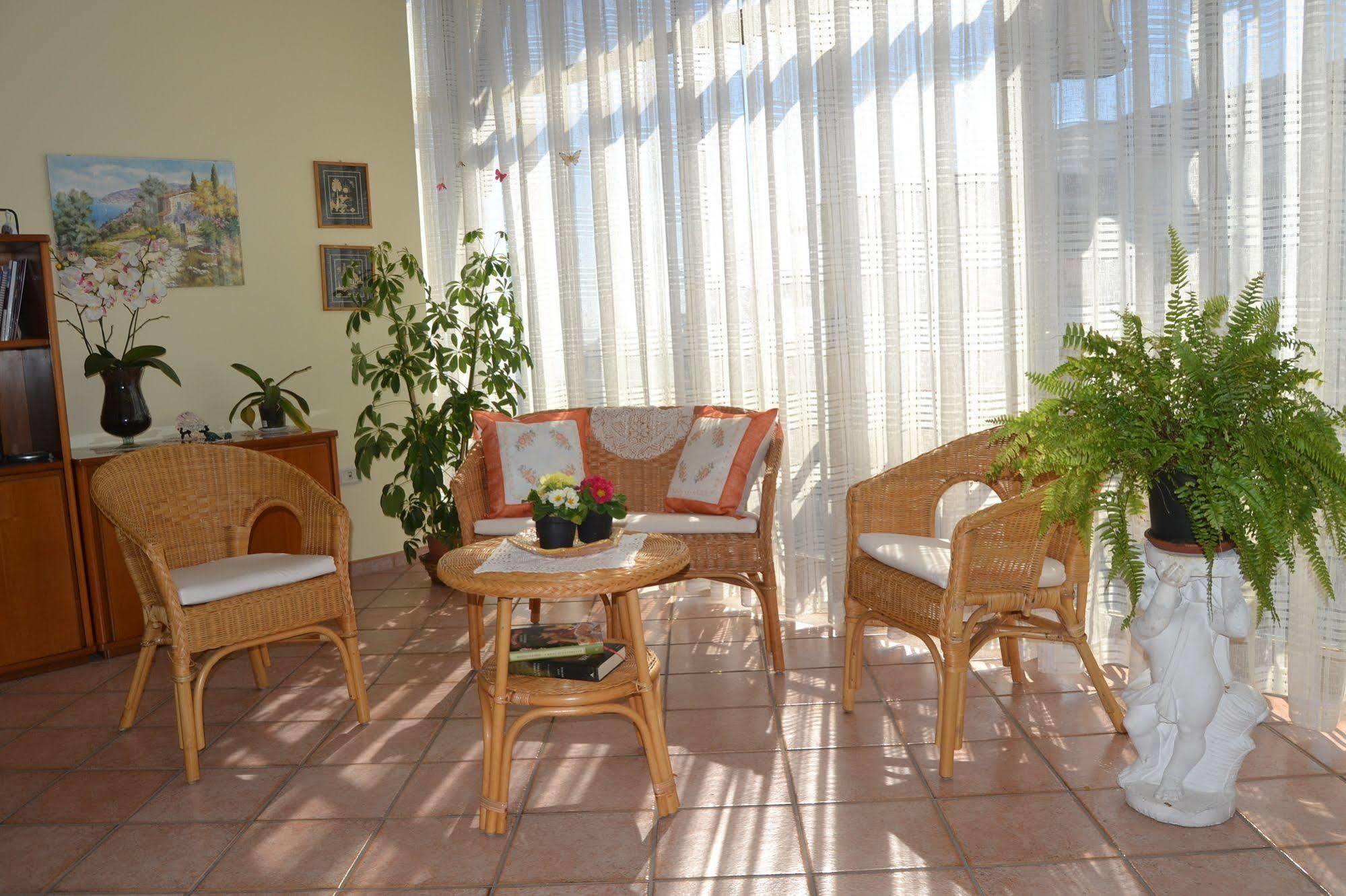 Bed & Breakfast Marena Sant'Agata Li Battiati Exterior photo